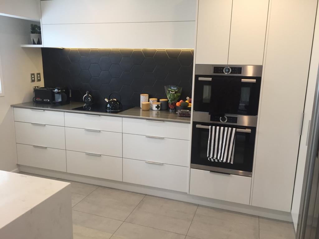 benchtop and appliances in new kitchen renovation